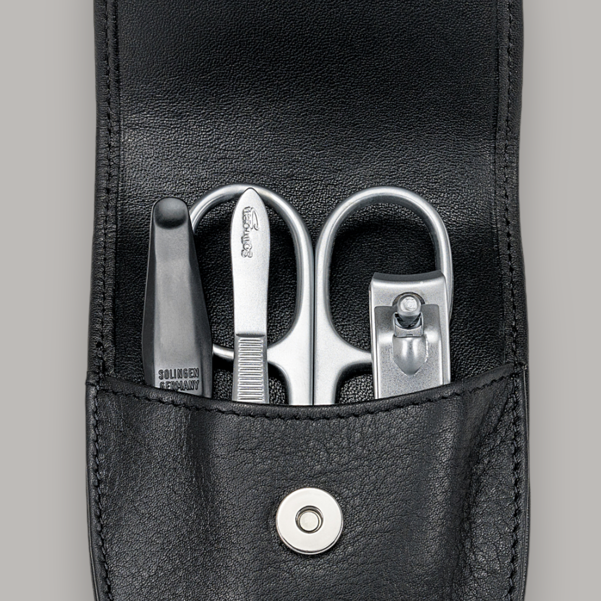 Estuche de manicura de 4 piezas napa / negro (cuero vacuno completo)