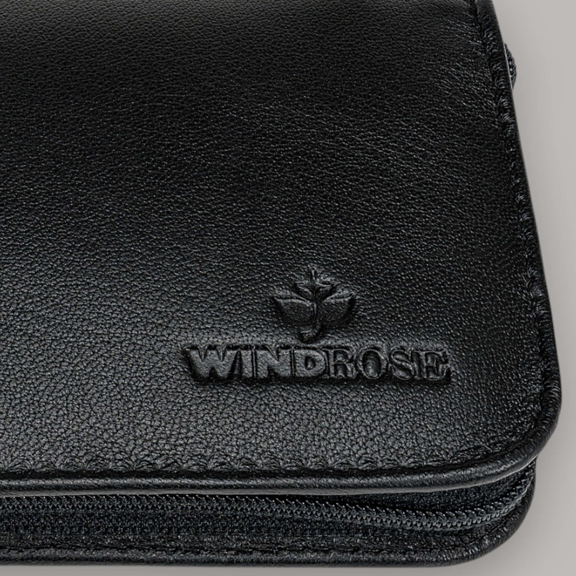 Trousse de manucure 7 pièces Nappa / noir (cuir de vachette pleine fleur)