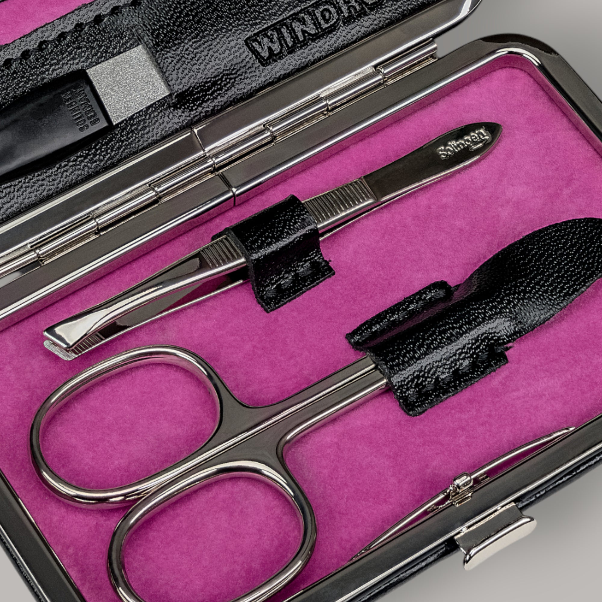 Astuccio per manicure da 4 pezzi Merino Moda / nero