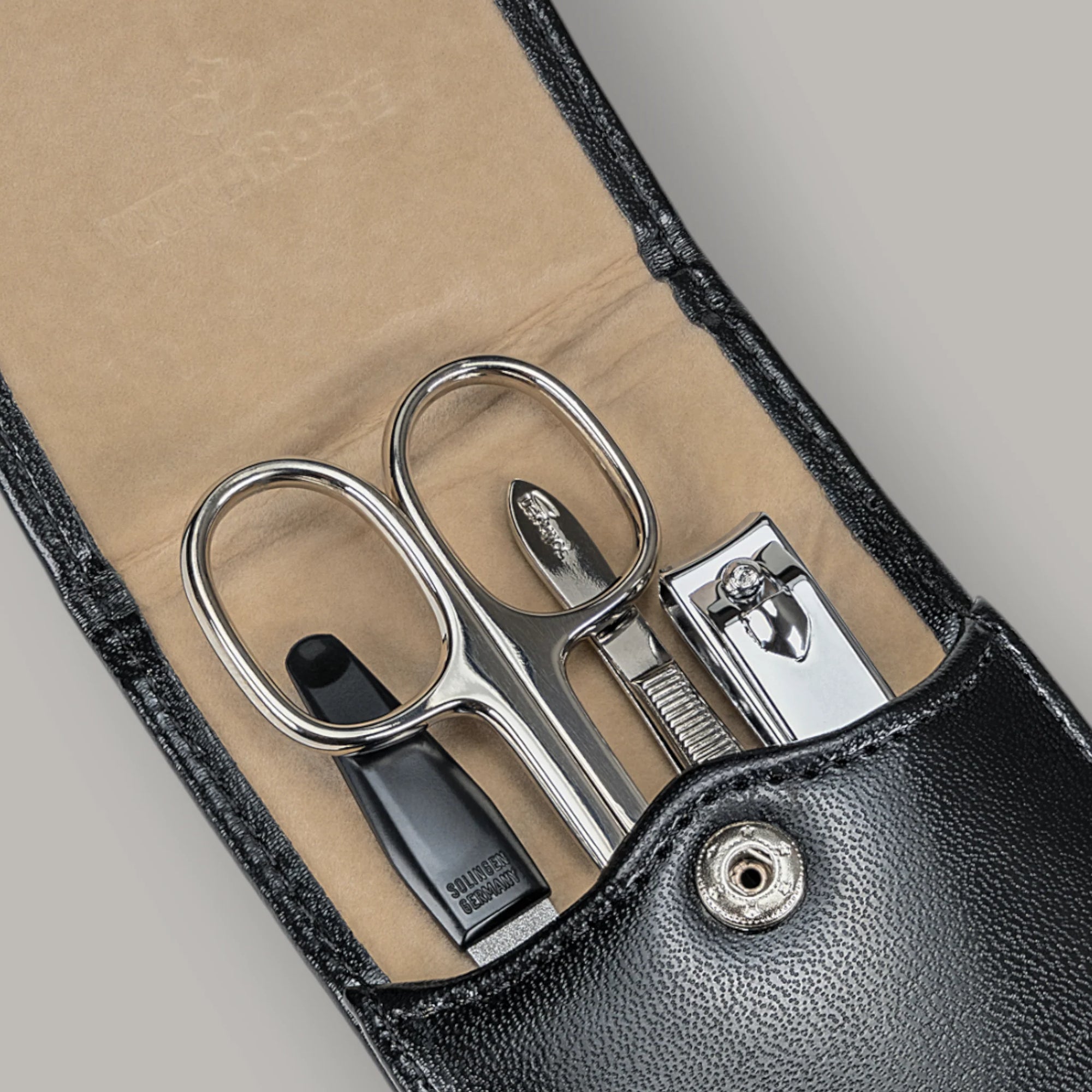 4-delige manicurekoffer Merino / zwart