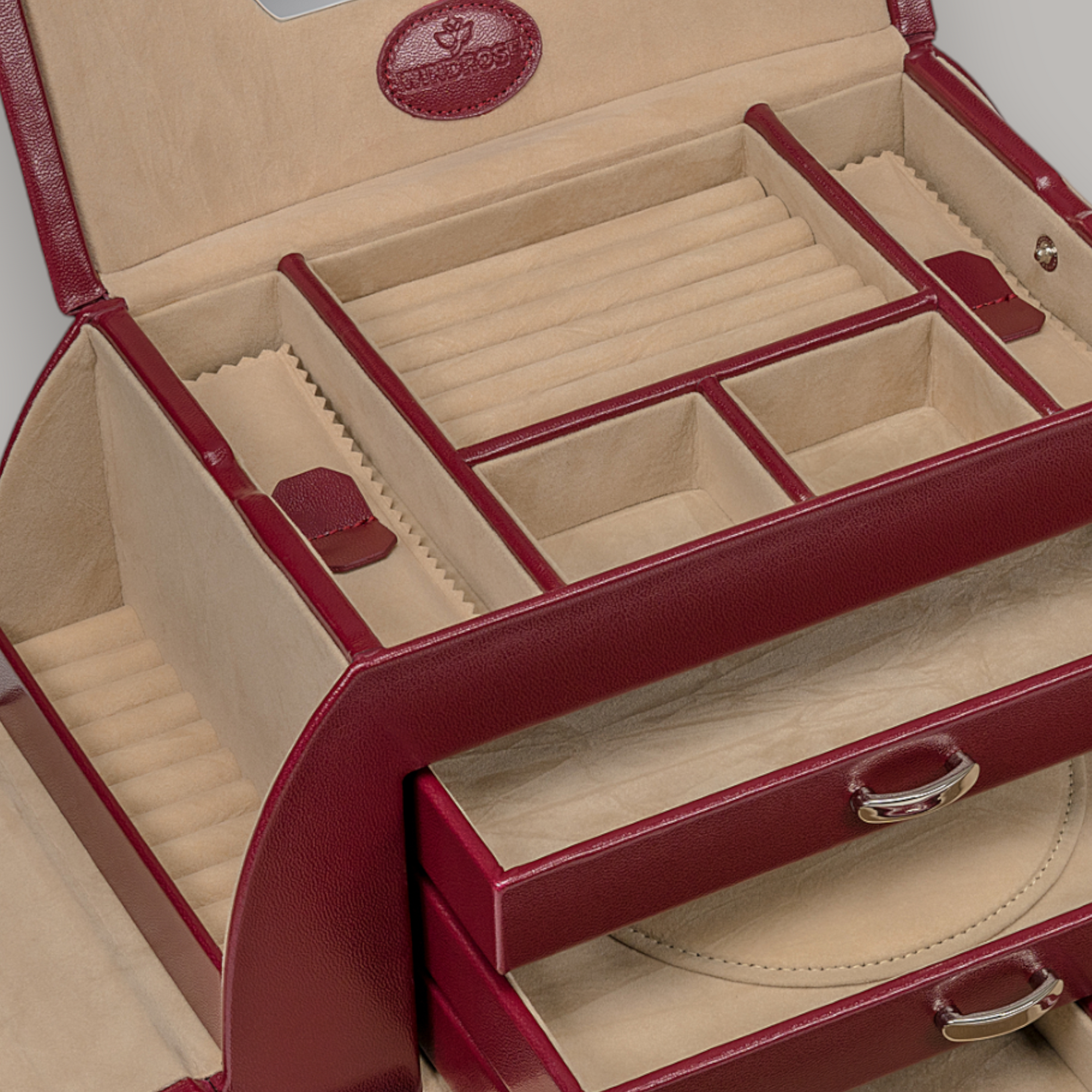 Merino / red jewelry case